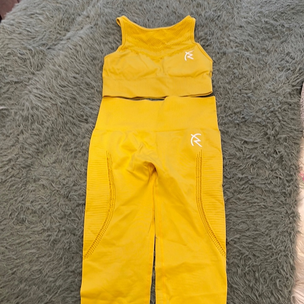 Zoezi Sport Yellow Matching Fitness Outfit